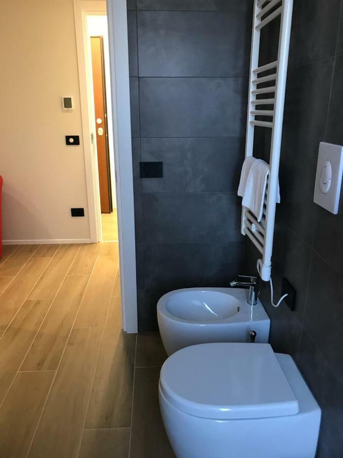 Roma Rooms 安科纳 外观 照片