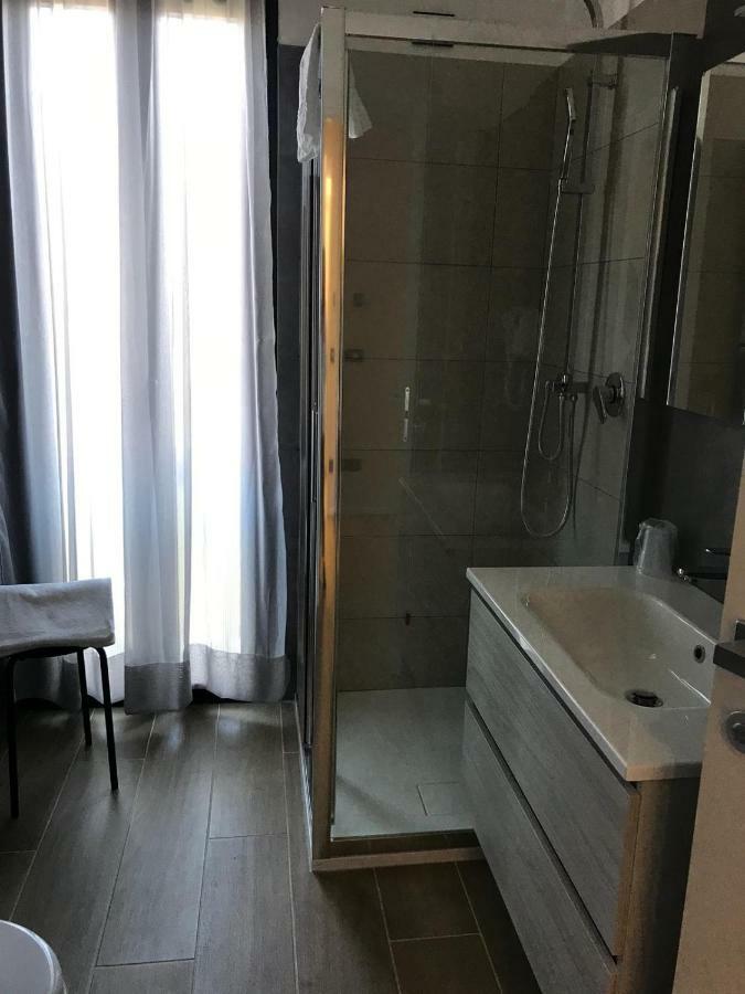 Roma Rooms 安科纳 外观 照片