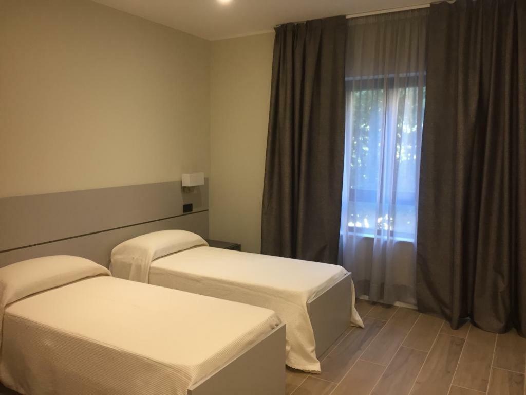 Roma Rooms 安科纳 外观 照片